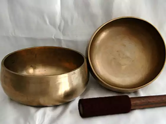 Empowering Language in Sound Healing Sessions