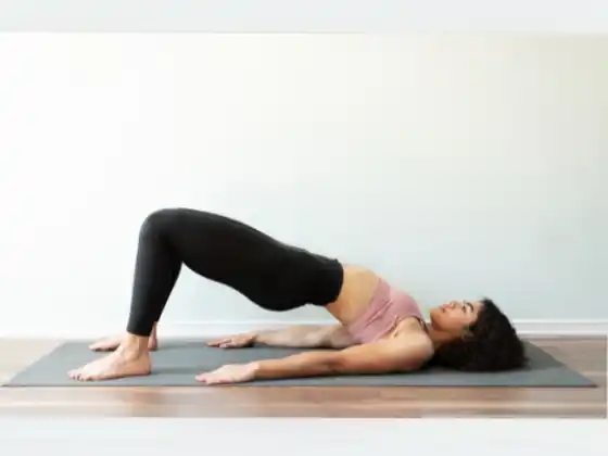 Yoga para el núcleo vital y el suelo pélvico